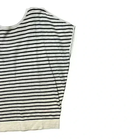 Lilly Pulitzer Cold Shoulder Linen Cotton Striped SweaterSize: S/M - Picture 4 of 7